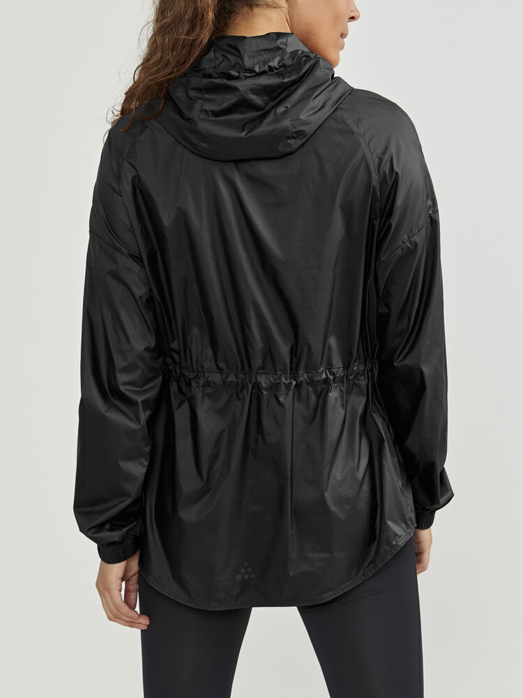 1909628-999000_ADV20Charge20Wind20Jacket_Closeup2