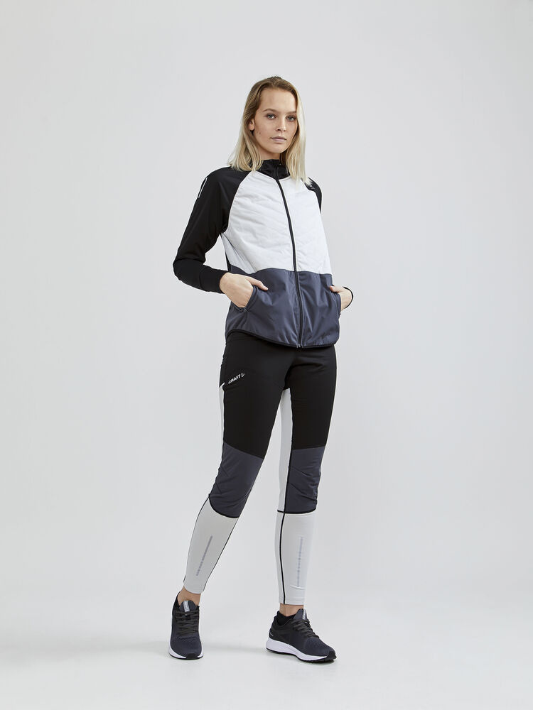 1909631-999914_ADV20Essence20Wind20Tights_Closeup6