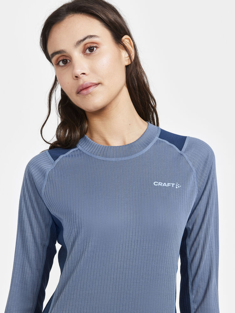 1909706-362698_CORE20Dry20Baselayer20Set20W_Closeup3