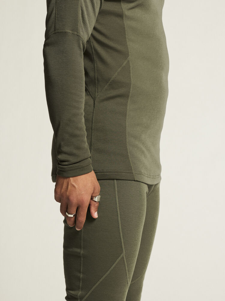 1909709-664637_CORE20Warm20Baselayer20Set20M_closeup5