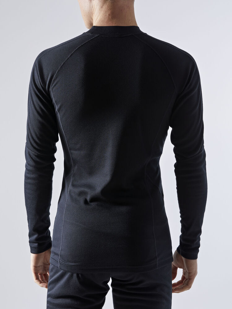 1909709-999000_CORE20Warm20Baselayer20Set_Closeup2