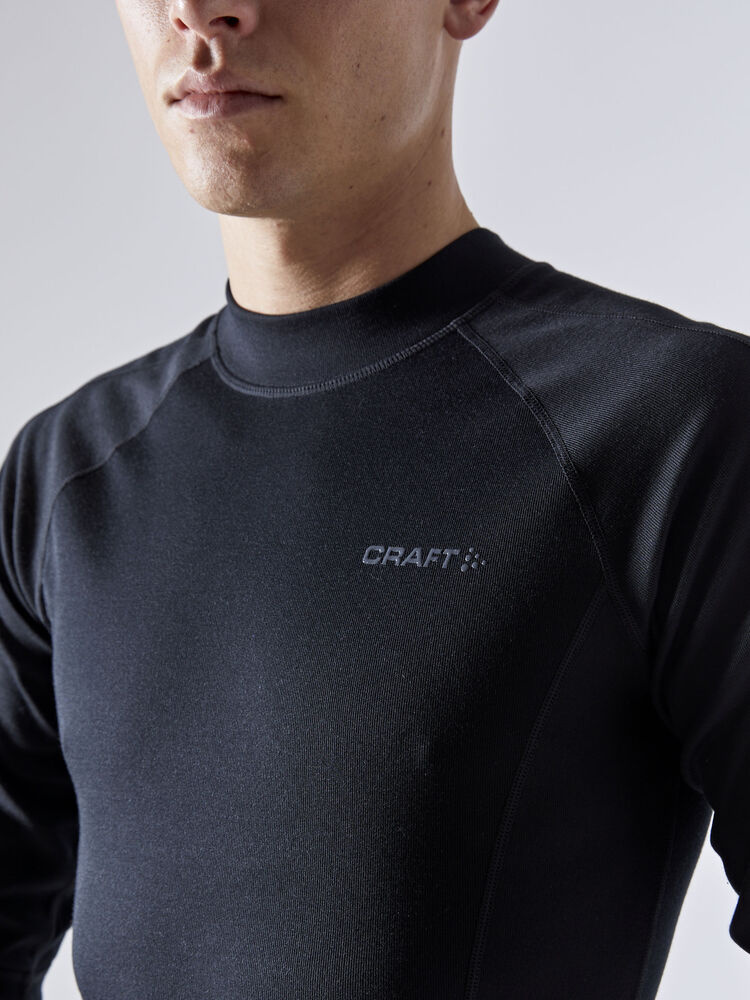 1909709-999000_CORE20Warm20Baselayer20Set_Closeup3