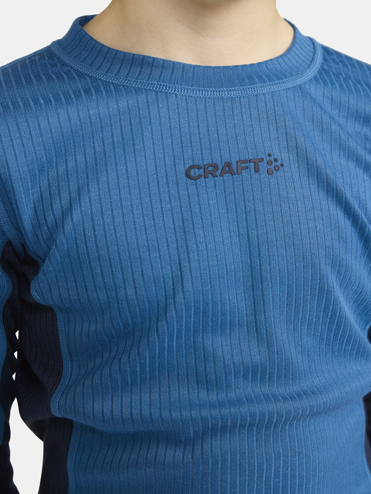 1909713-337396_CORE20Dry20Baselayer20Set20J_Closeup5