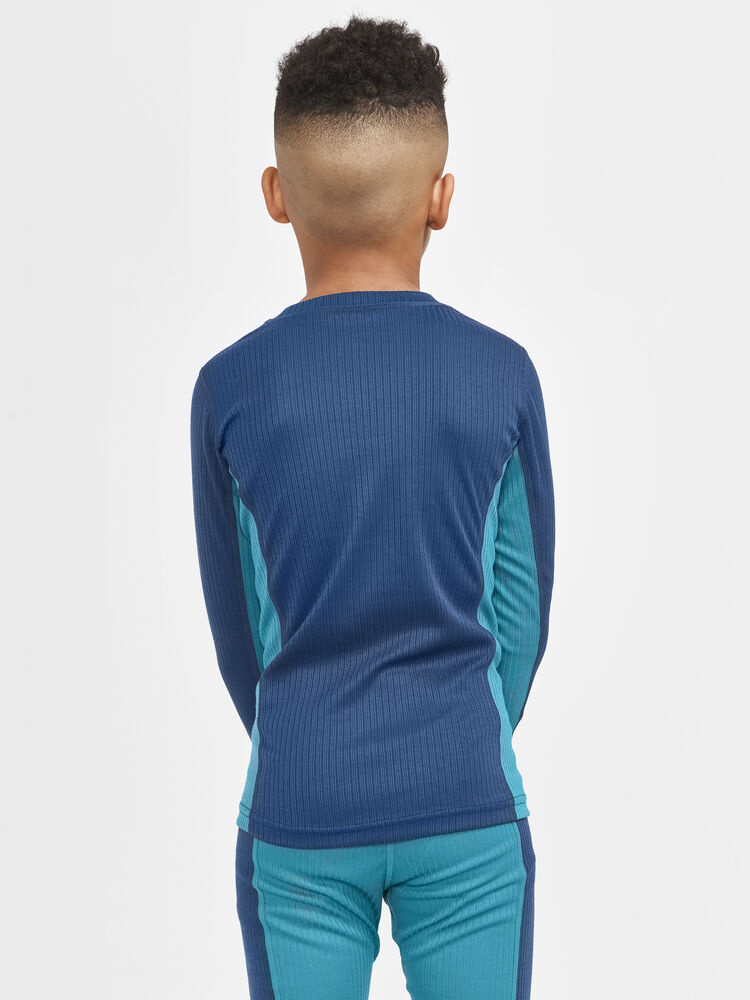 1909713-698625_CORE20Dry20Baselayer20Set20J_Closeup2