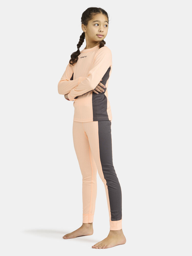 1909713-840985_CORE20Dry20Baselayer20Set20J_Closeup6