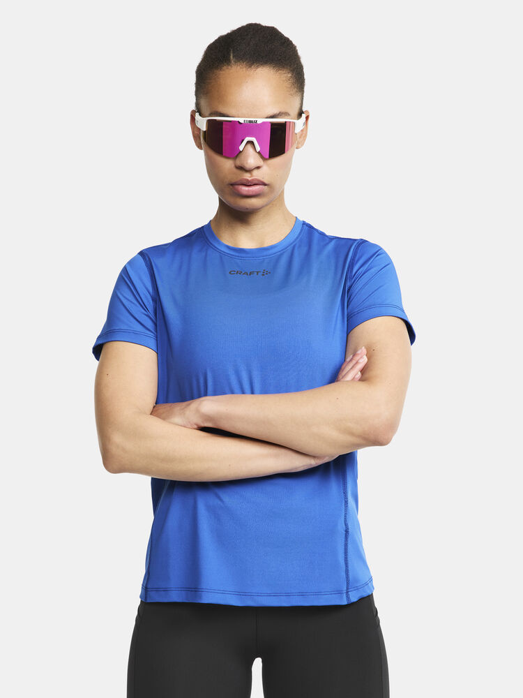 1909984-359000_ADV20Essence20SS20Tee20W_closeup1