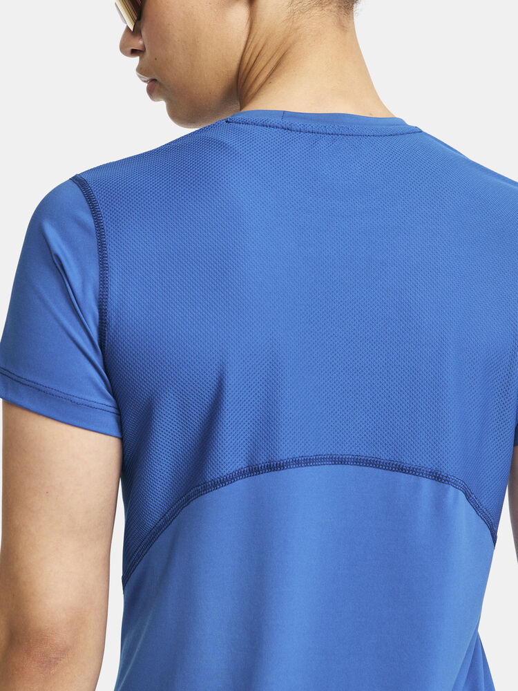 1909984-359000_ADV20Essence20SS20Tee20W_closeup4