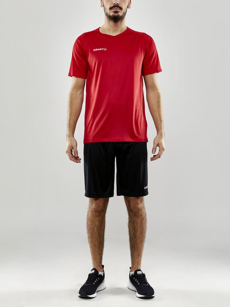 1910142-430000_Evolve20Tee20M_Closeup4