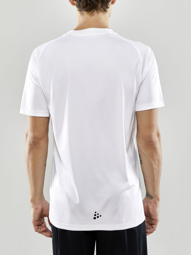 1910142-900000_Evolve20Tee20M_Closeup3