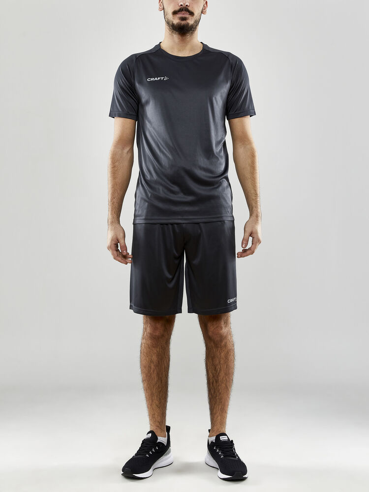 1910142-995000_Evolve20Tee20M_Closeup4