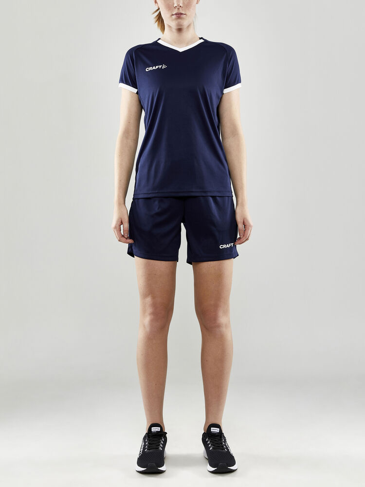 1910149-390000_Evolve20Zip20Pocket20Shorts20W_Closeup5