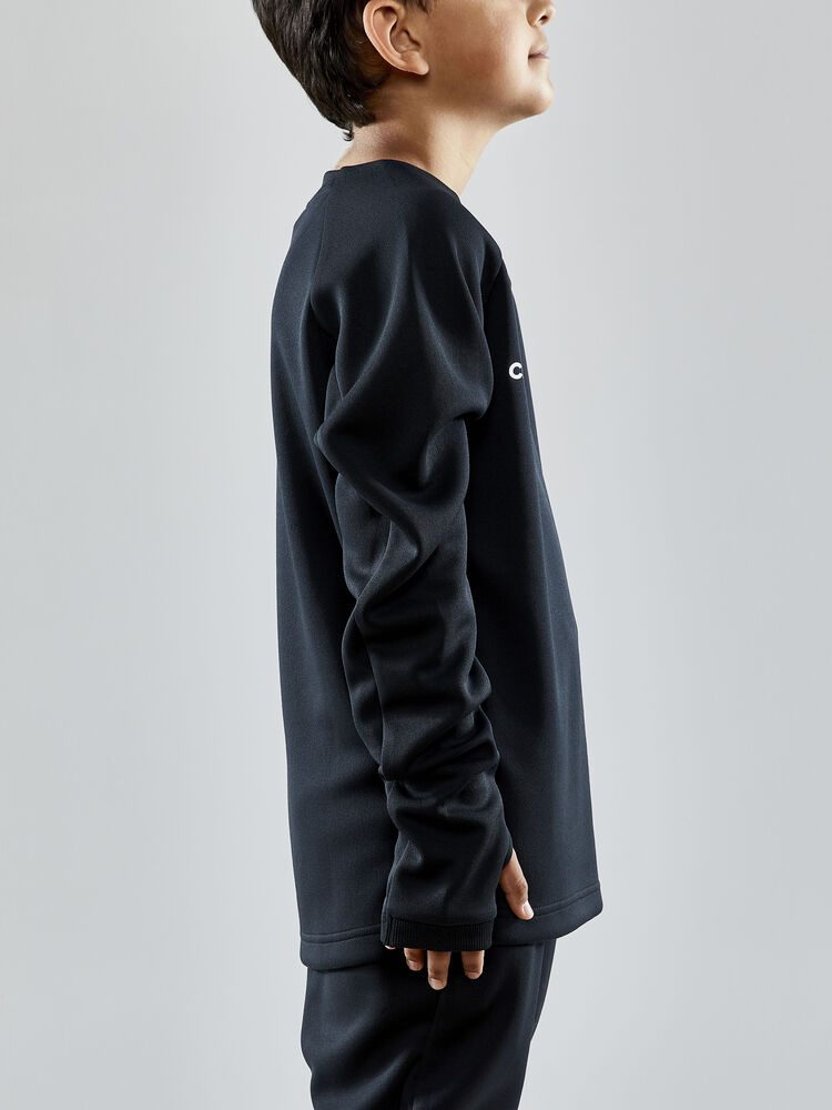 1910162-999000_Evolve20Crew20Neck20JR_Closeup2