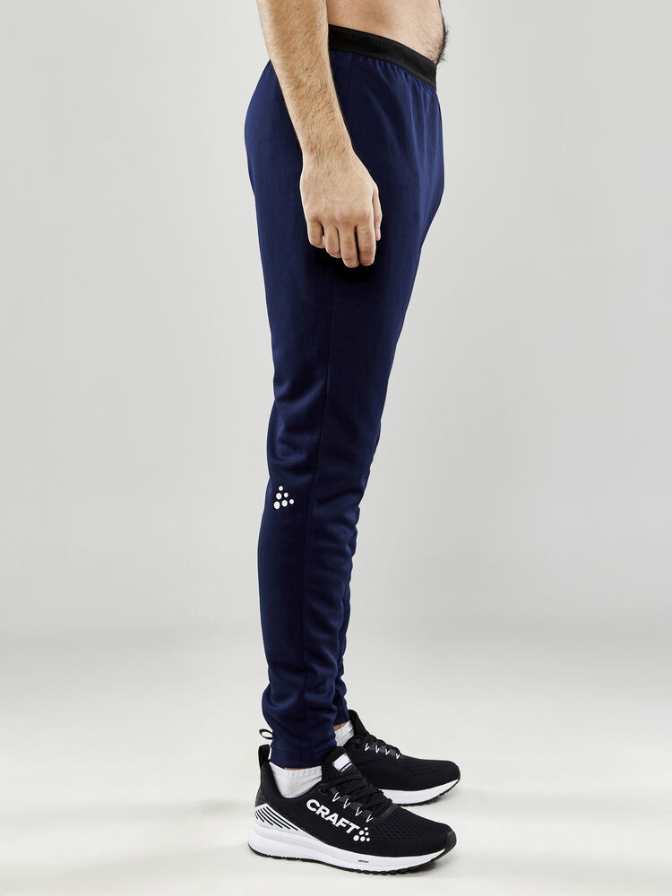 1910166-390000_Evolve20Slim20Pants20M_Closeup2