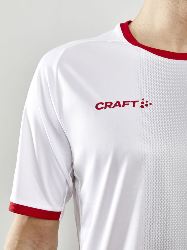 1910178-900430_Progress202.020Graphic20Jersey20M_Closeup4