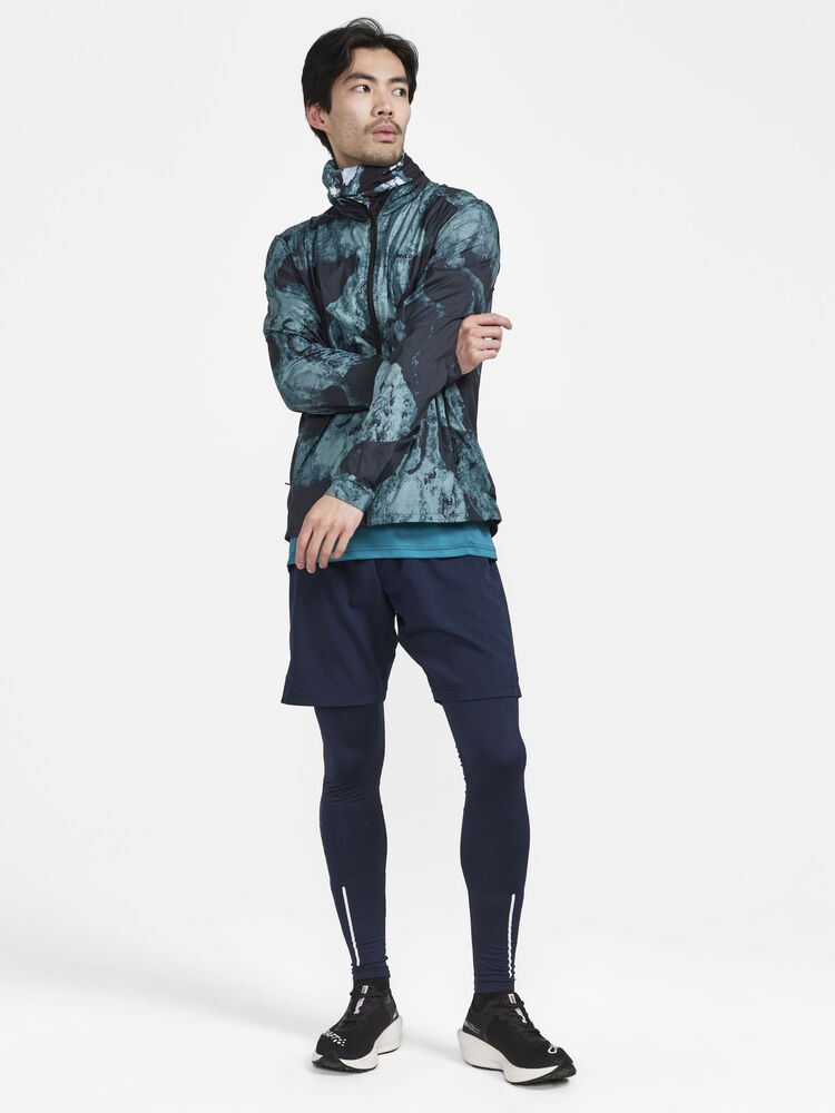 1910262-396396_Core20Essence20Shorts20M_Closeup4