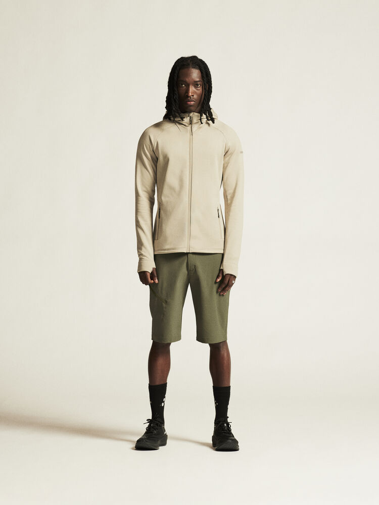 1910394-664000_ADV20Explore20Tech20Shorts20M_closeup1