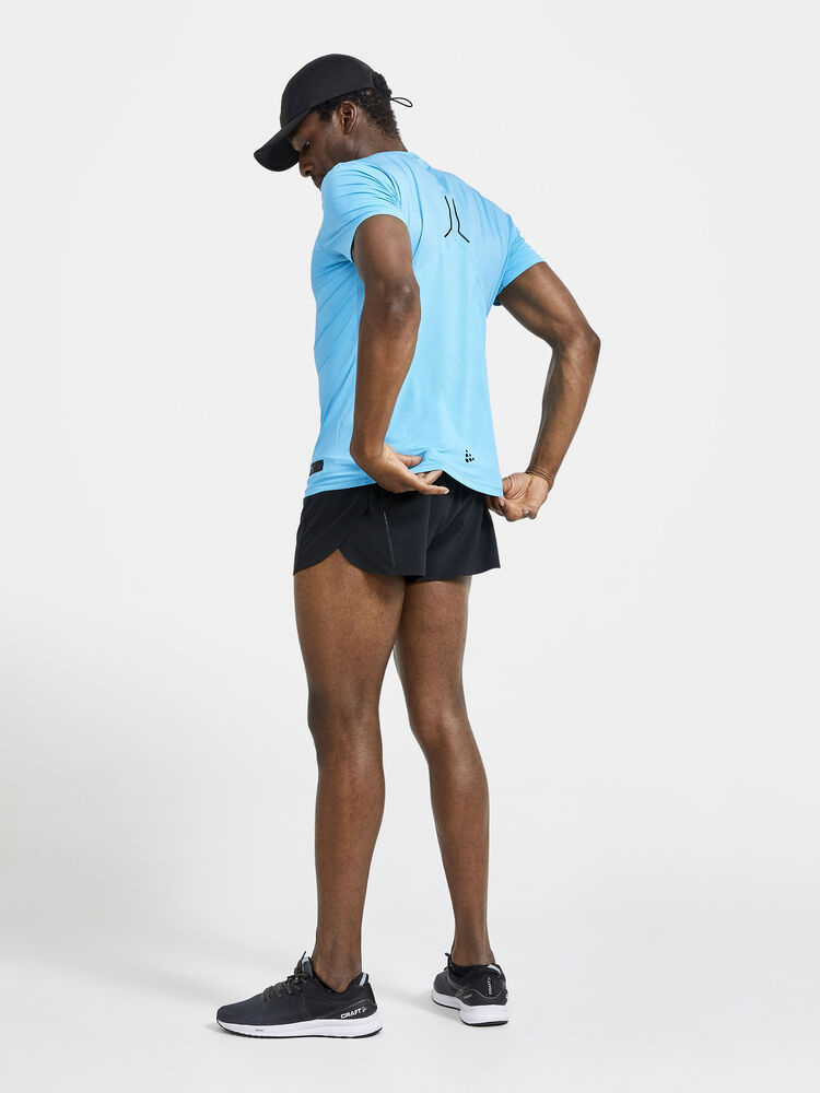 1910413-999000_PRO20Hypervent20Split20Shorts20M_Closeup5