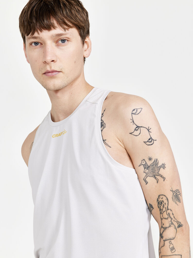 1910417-914000_PRO20Hypervent20Singlet20M_Closeup4