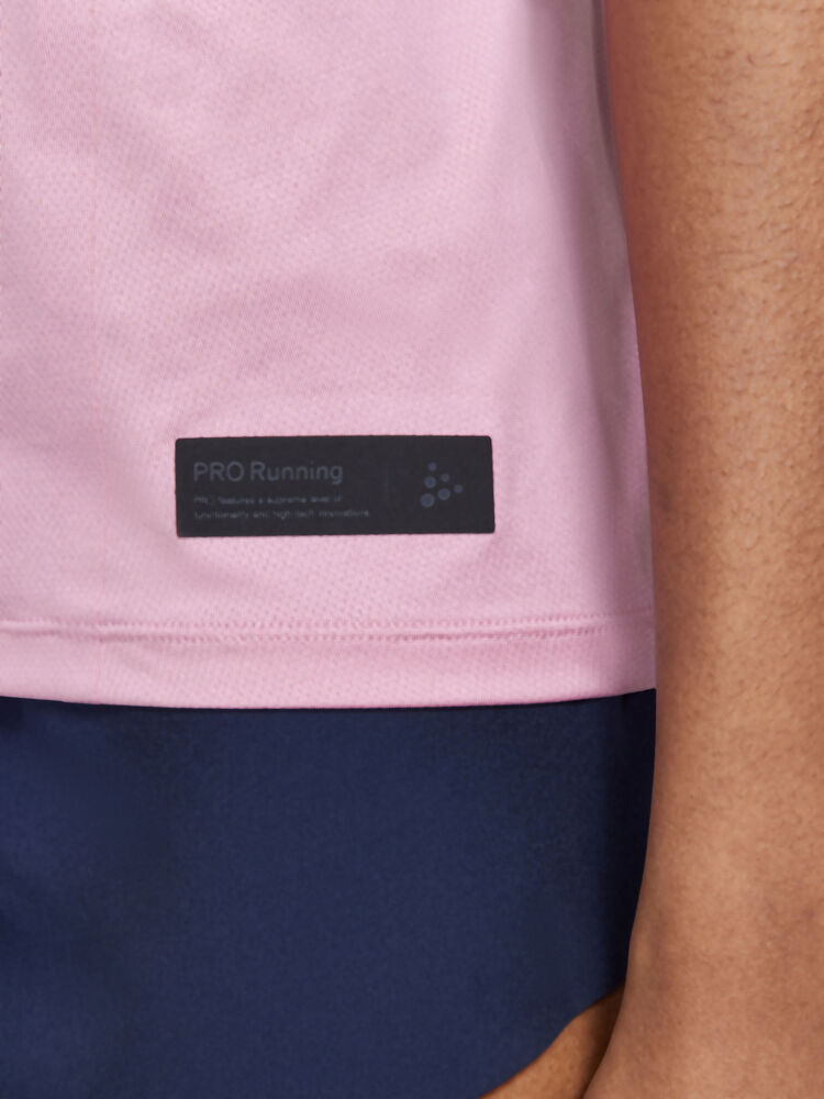 1910435-743000_PRO20Hypervent20Singlet20W_Closeup4