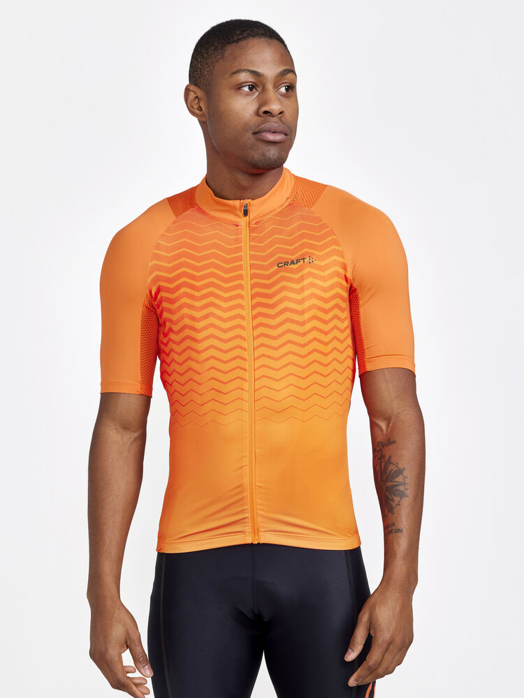 1910520-550000_Adv20Endur20Jersey20M_Closeup1