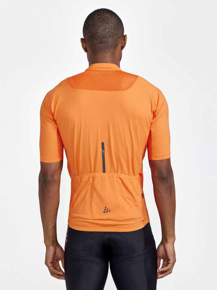 1910520-550000_Adv20Endur20Jersey20M_Closeup2