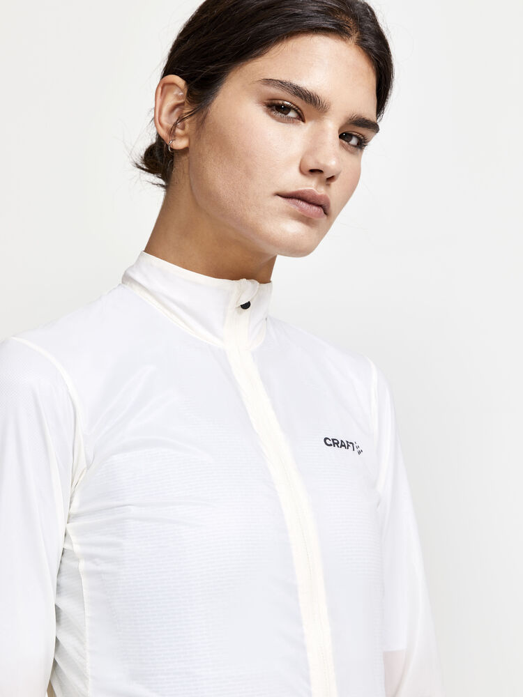 1910547-904000_Pro20Nano20Wind20Jacket20W_Closeup3