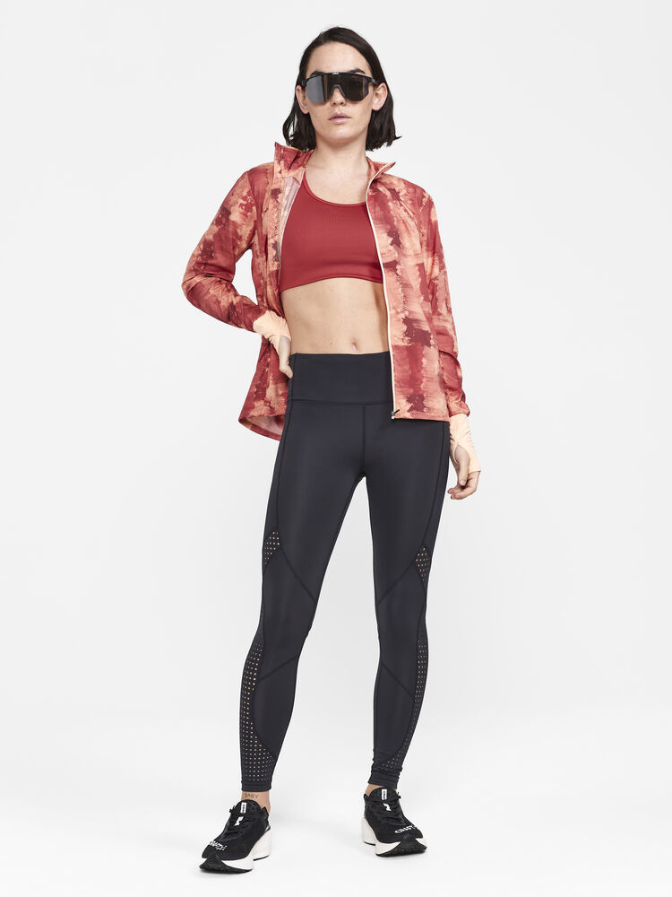 1910758-421000_Training20Bra20Classic_Closeup3