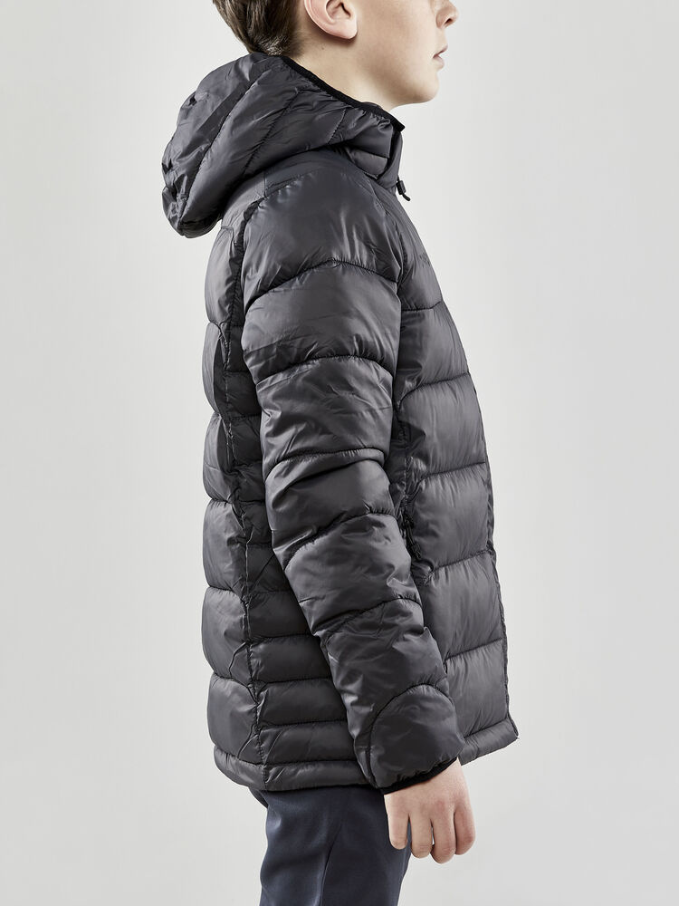 1910893-985000_CORE20Explore20Isolate20Jacket20Jr_Closeup2