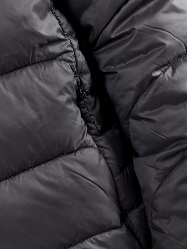 1910893-985000_CORE20Explore20Isolate20Jacket20Jr_Closeup4