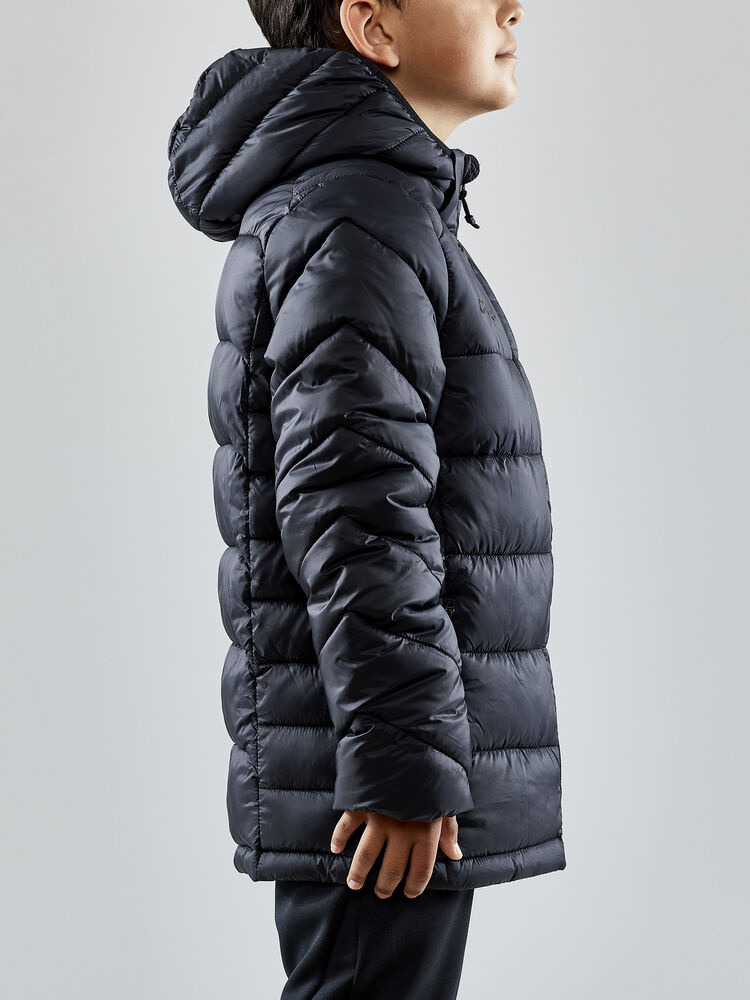 1910893-999000_Core20Explore20Isolate20Jacket20JR_Closeup2