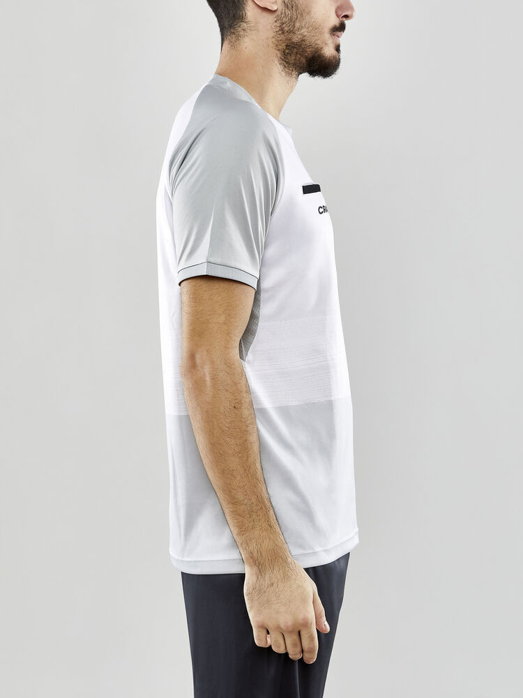 1910953-920000_Evolve20Referee20Jersey20M_Closeup2