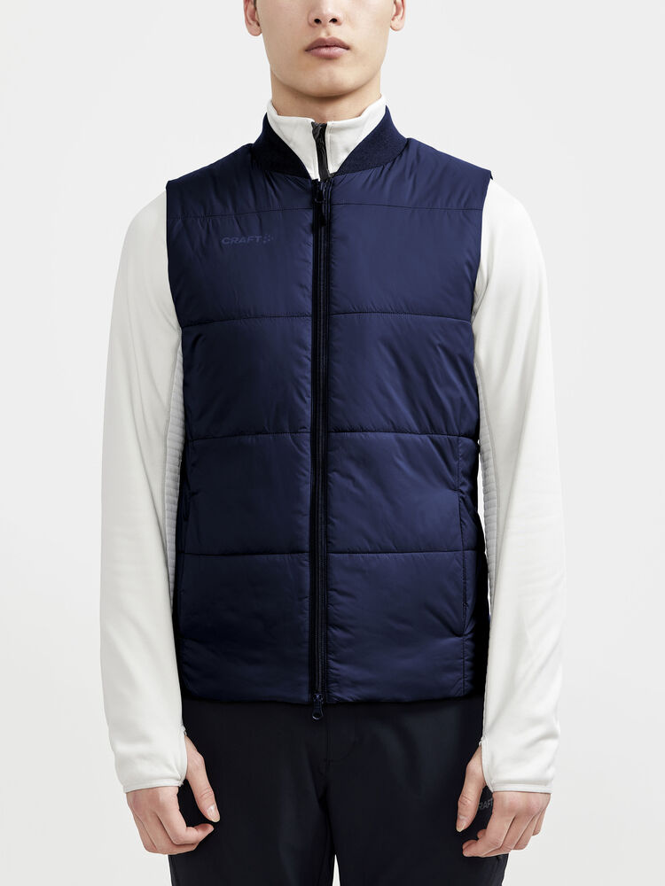1910986-396000_CORE20Light20Padded20Vest20M_Closeup1