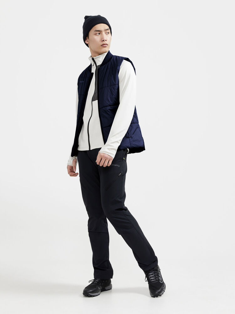 1910986-396000_CORE20Light20Padded20Vest20M_Closeup4