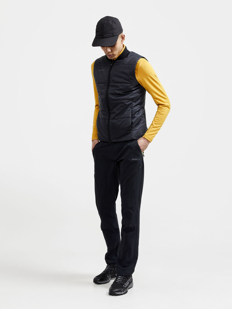 1910986-999000_CORE20Light20Padded20Vest20M_Closeup6