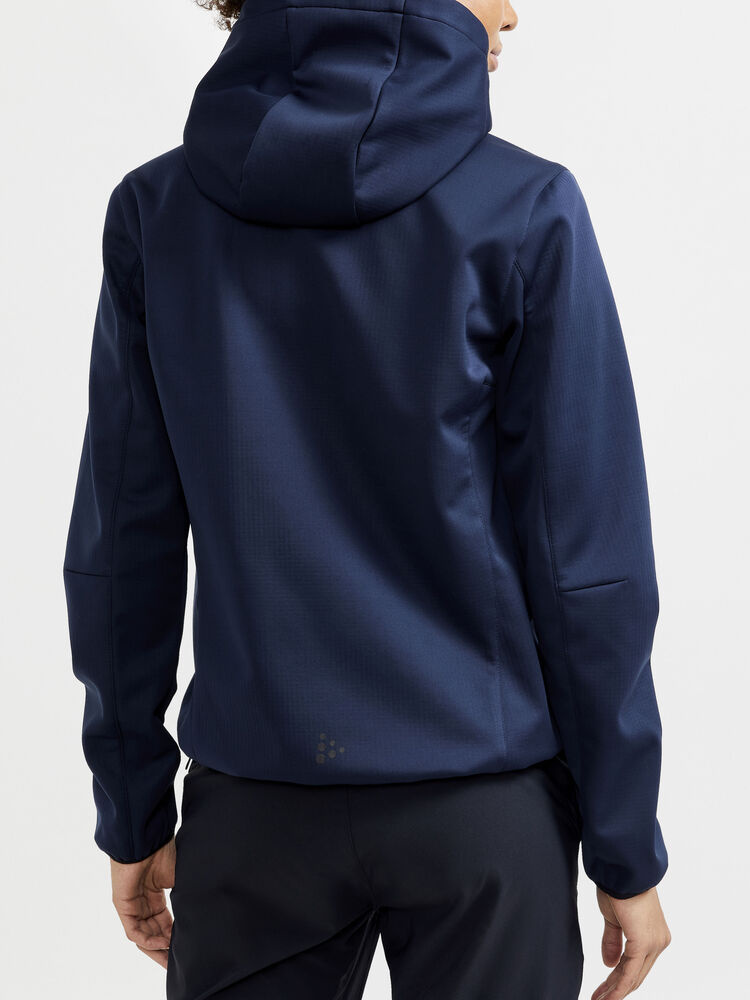 1910993-396000_ADV20Explore20Soft20Shell20Jacket20W_Closeup2