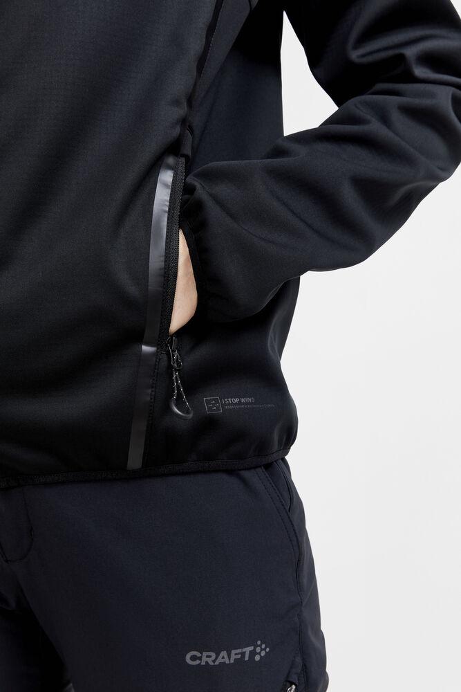 1910993-999000_ADV20Explore20Soft20Shell20Jacket20W_Closeup3