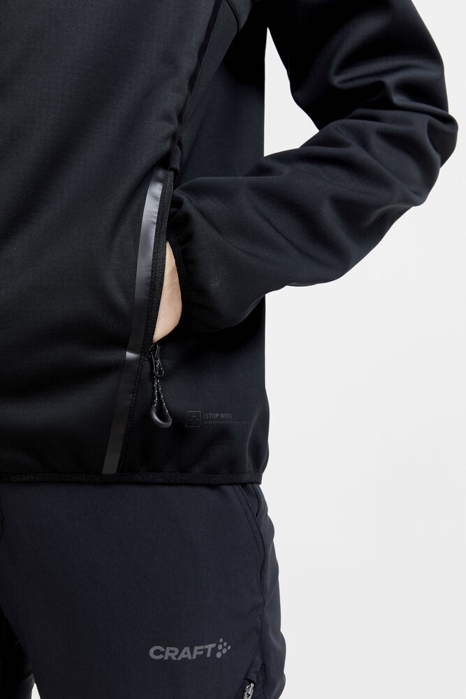 1910993-999000_ADV20Explore20Soft20Shell20Jacket20W_Closeup4