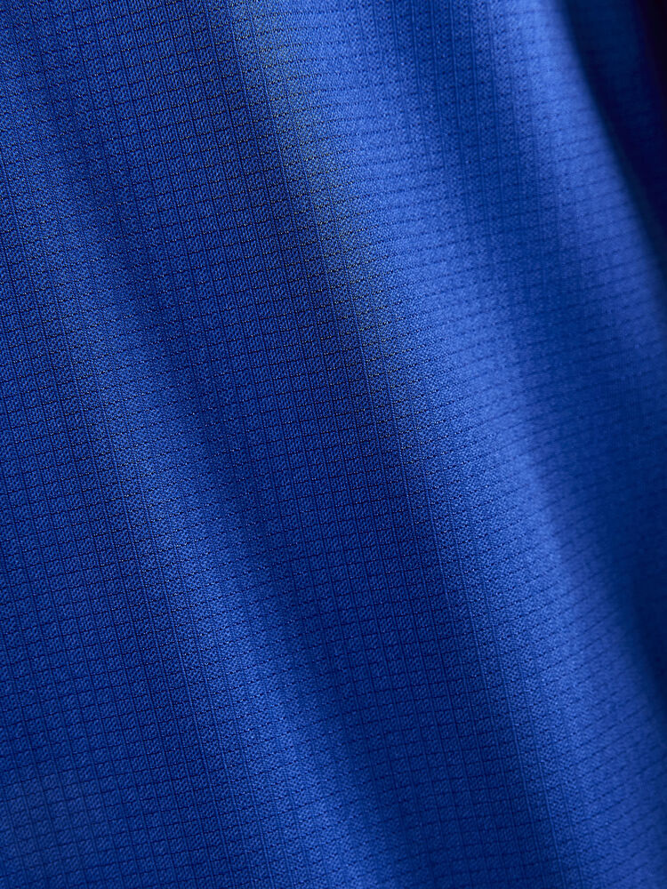 1911103-346000_Progress20Basket20Singlet20M_Closeup5