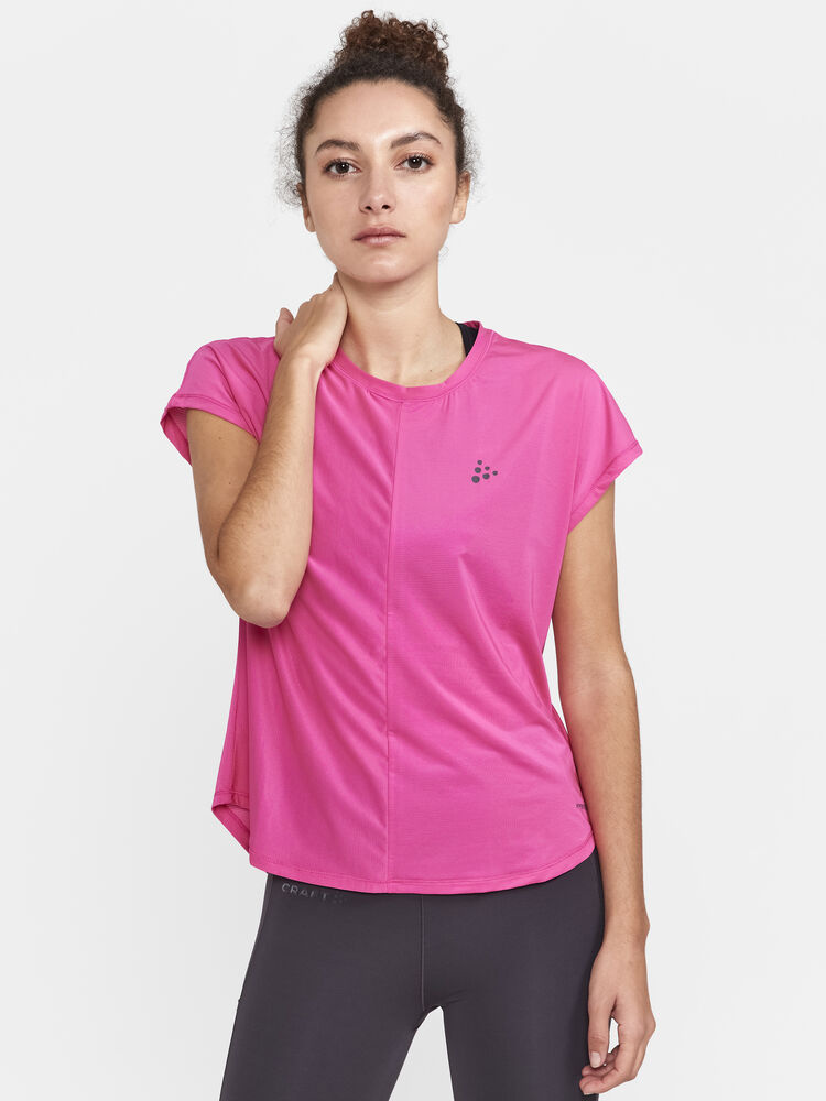 1911242-474000_Core20Essence20SS20Tee20W_Closeup1