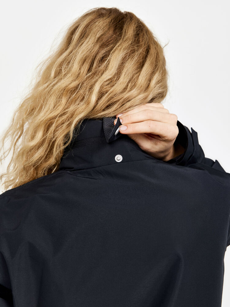 1911739-999000_Adv20Bike20Ride20Hydro20Jacket20W_Closeup4