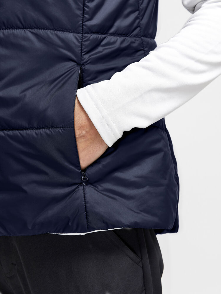 1912059-396000_Core20Light20Padded20Vest20W_Closeup4