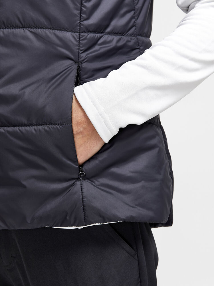 1912059-999000_Core20Light20Padded20Vest20W_Closeup4