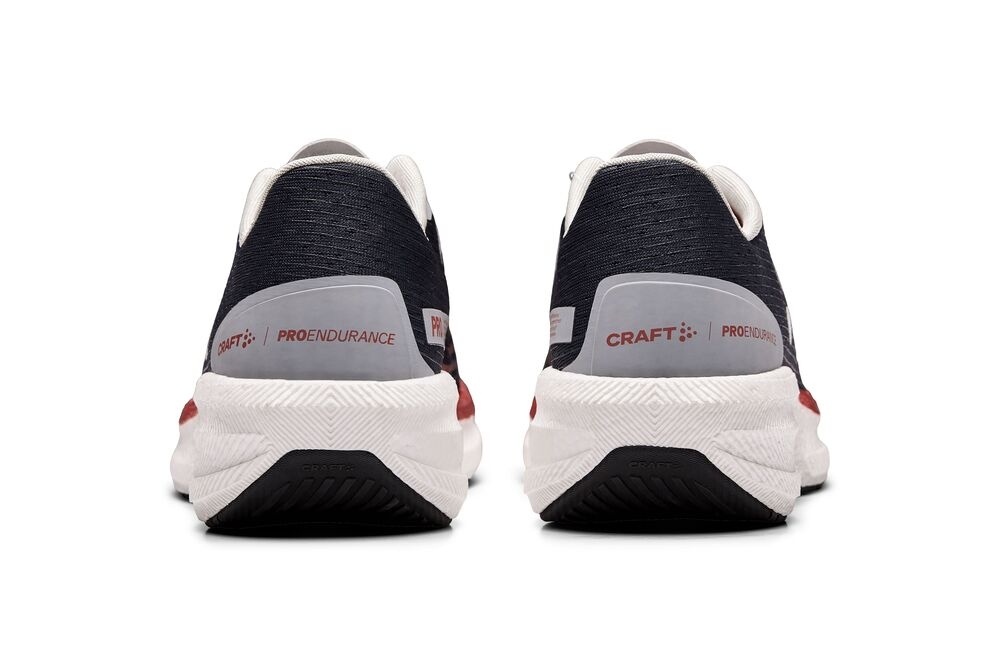 1912183-396932_PRO20Endur20Distance20M_Closeup2