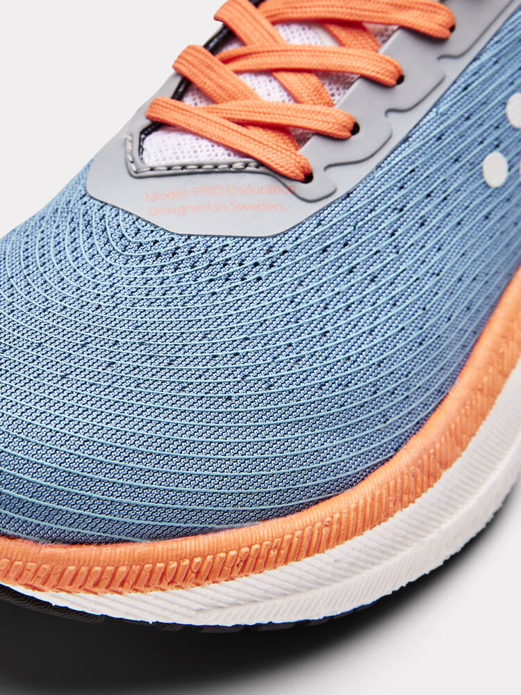 1912184-307932_PRO20Endur20Distance20W_Closeup5