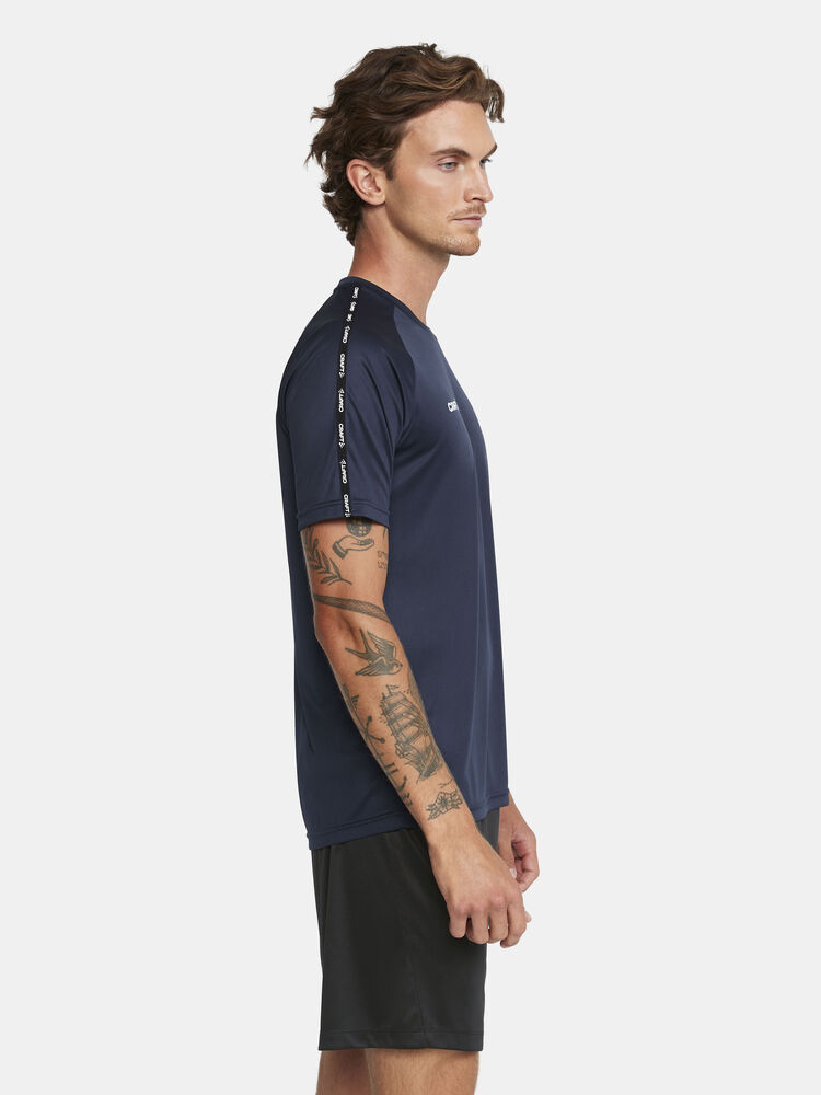 1912725-390000_Squad202.020Contrast20Jersey20M_Closeup2