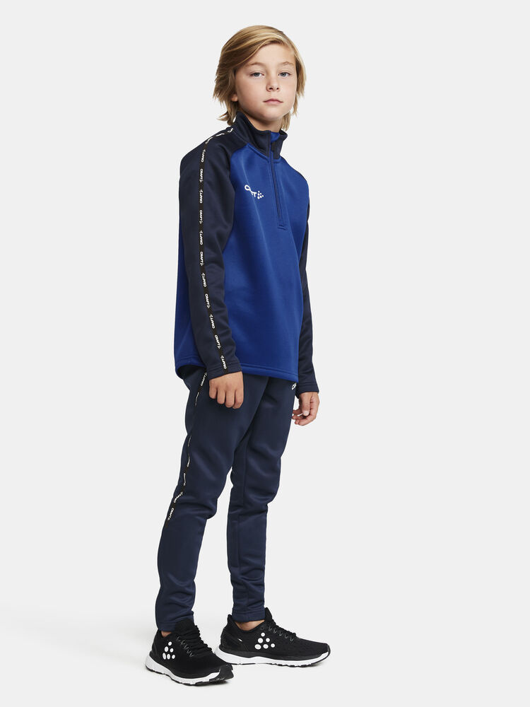 1912733-346390_Squad202.020Half20Zip20Jr_Closeup6