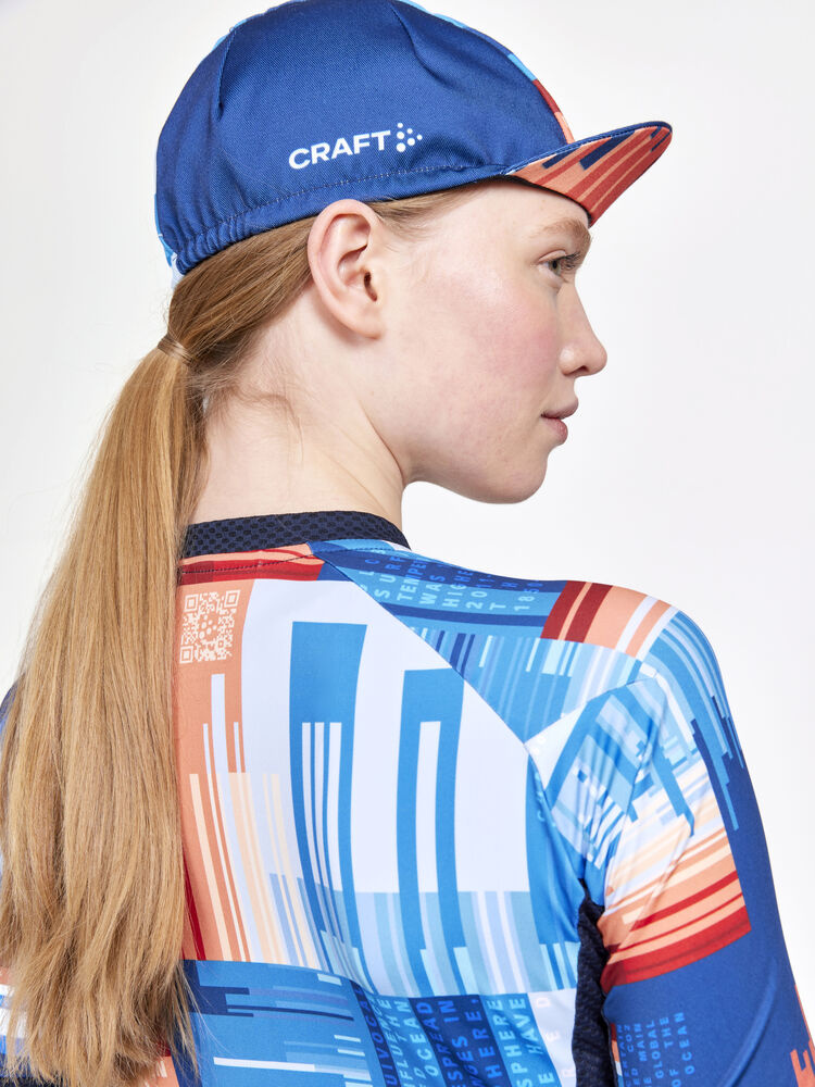 1913192-396007_Adv20Endur20Bike20Cap_Closeup2