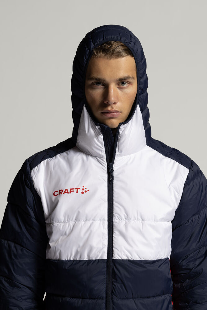 1913299-396430_NOR20Core20Explore20Isolate20Jacket20M_Closeup4