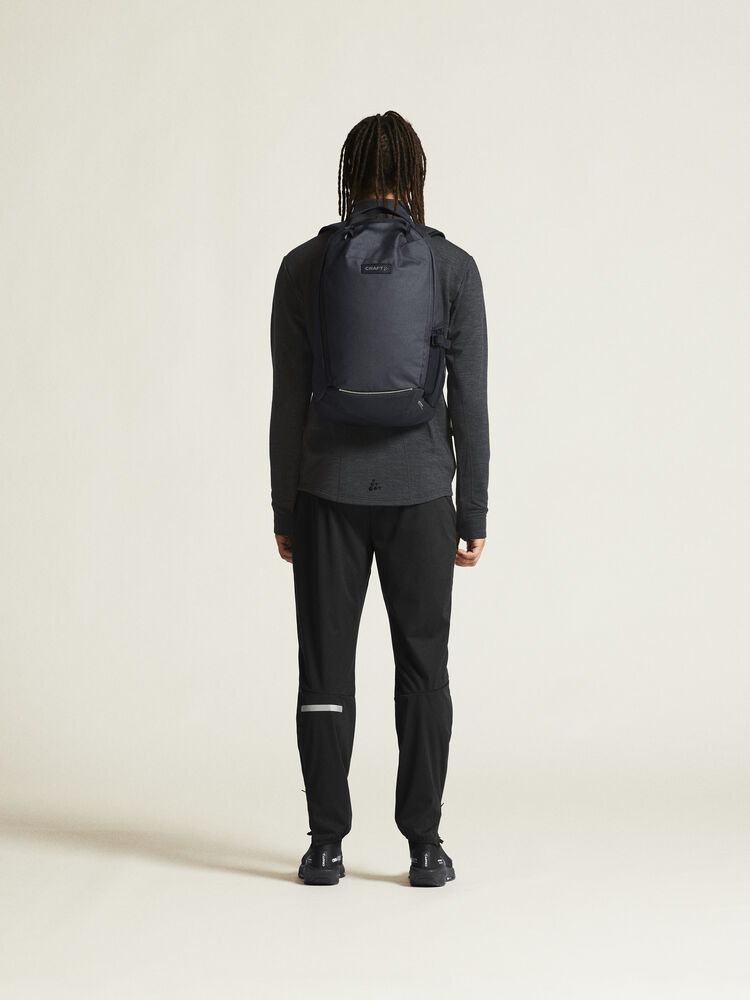 1913800-998000_Pro20Explore20Wool20Midlayer20M_closeup3