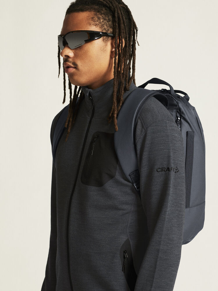 1913800-998000_Pro20Explore20Wool20Midlayer20M_closeup5